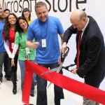 Bellevue Square Microsoft Store Concludes Successful Grand Opening Day